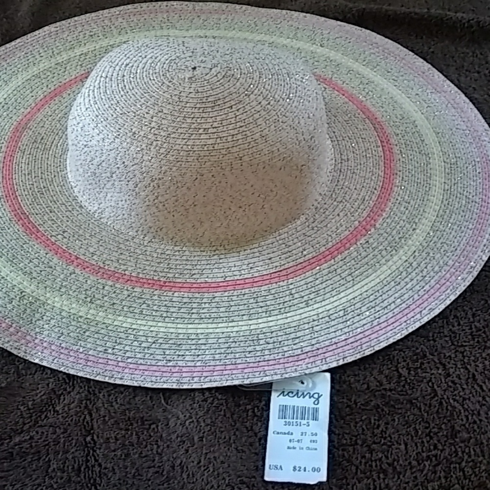 Icing floppy hat